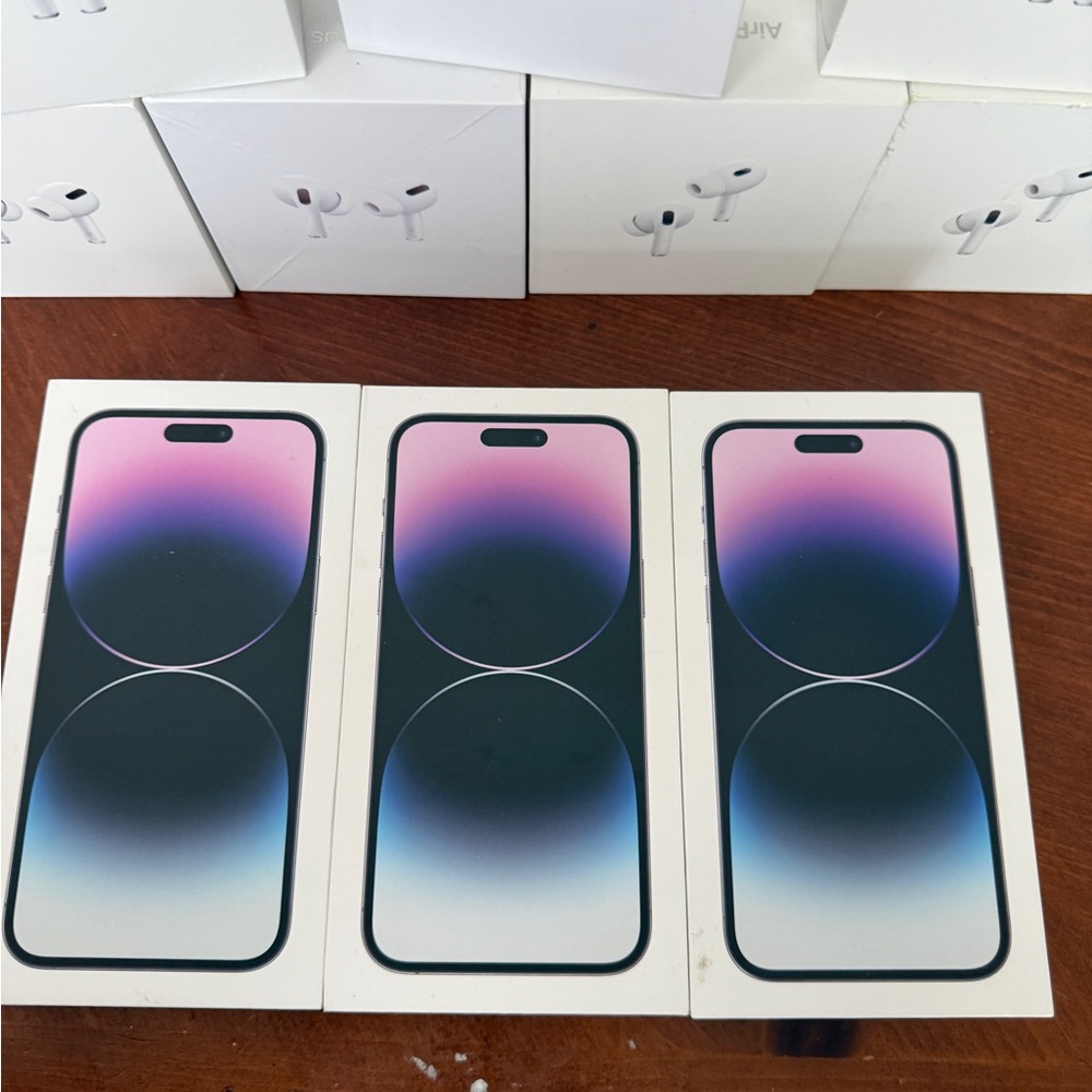 Empty Apple Product Boxes - Picture 3 of 6